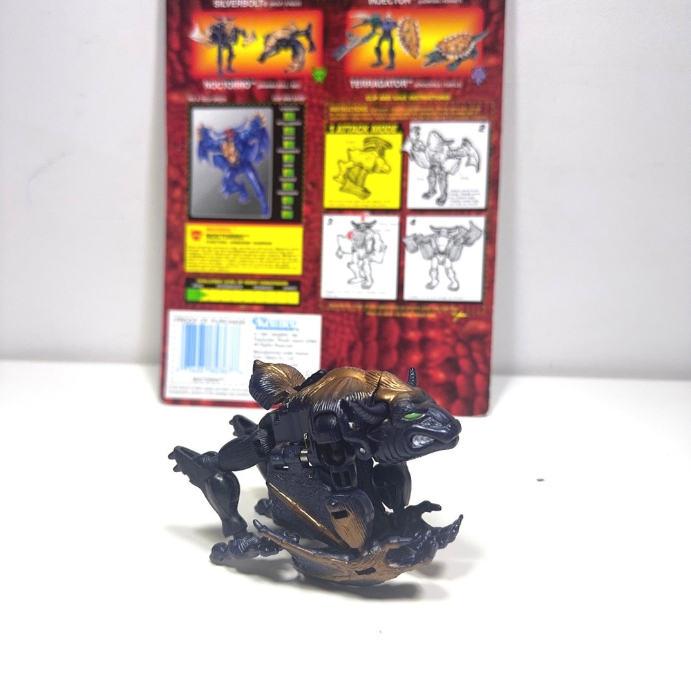 Hasbro Transformers 1997 Beast Wars Fuzors Noctorro Complete w/ Card Back